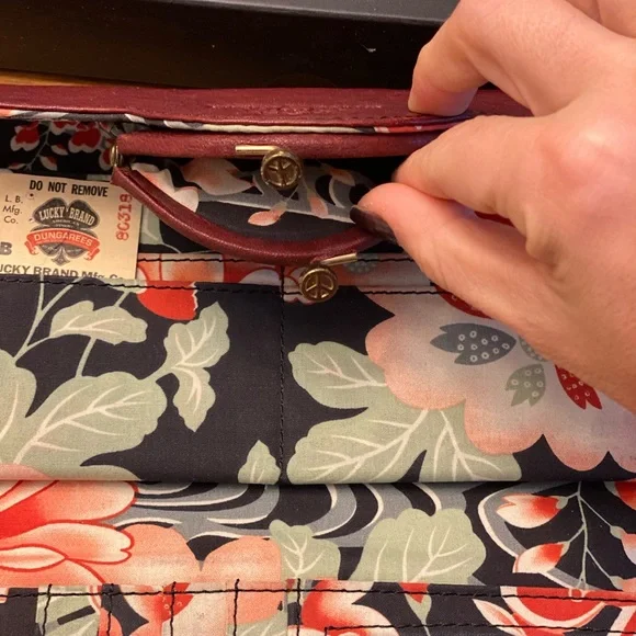 wallet - Picture 5 of 8